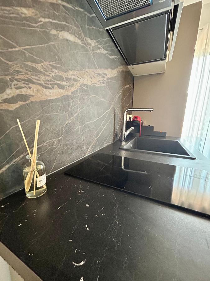 Design Home At Garda Lake Desenzano del Garda Eksteriør bilde