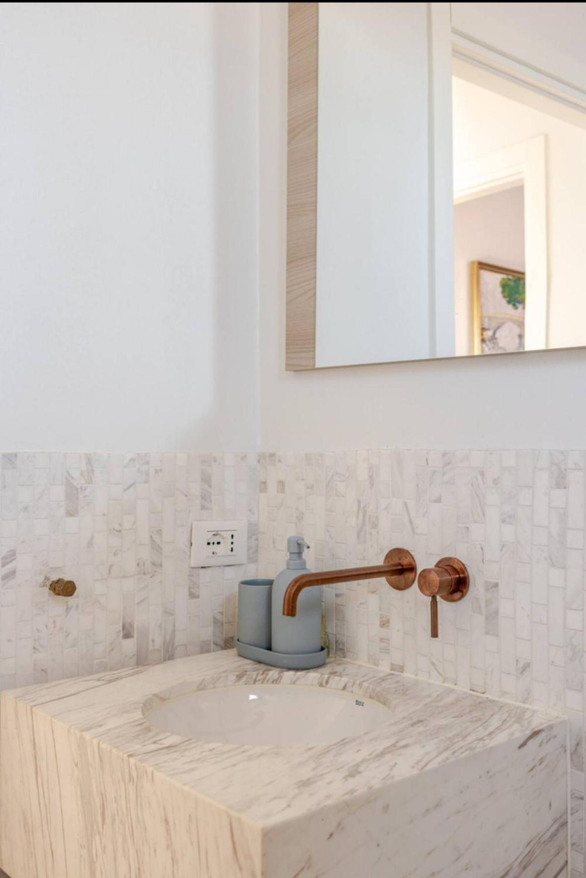 Design Home At Garda Lake Desenzano del Garda Eksteriør bilde